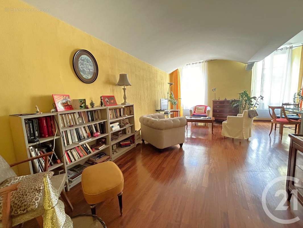 Appartement à MENTON