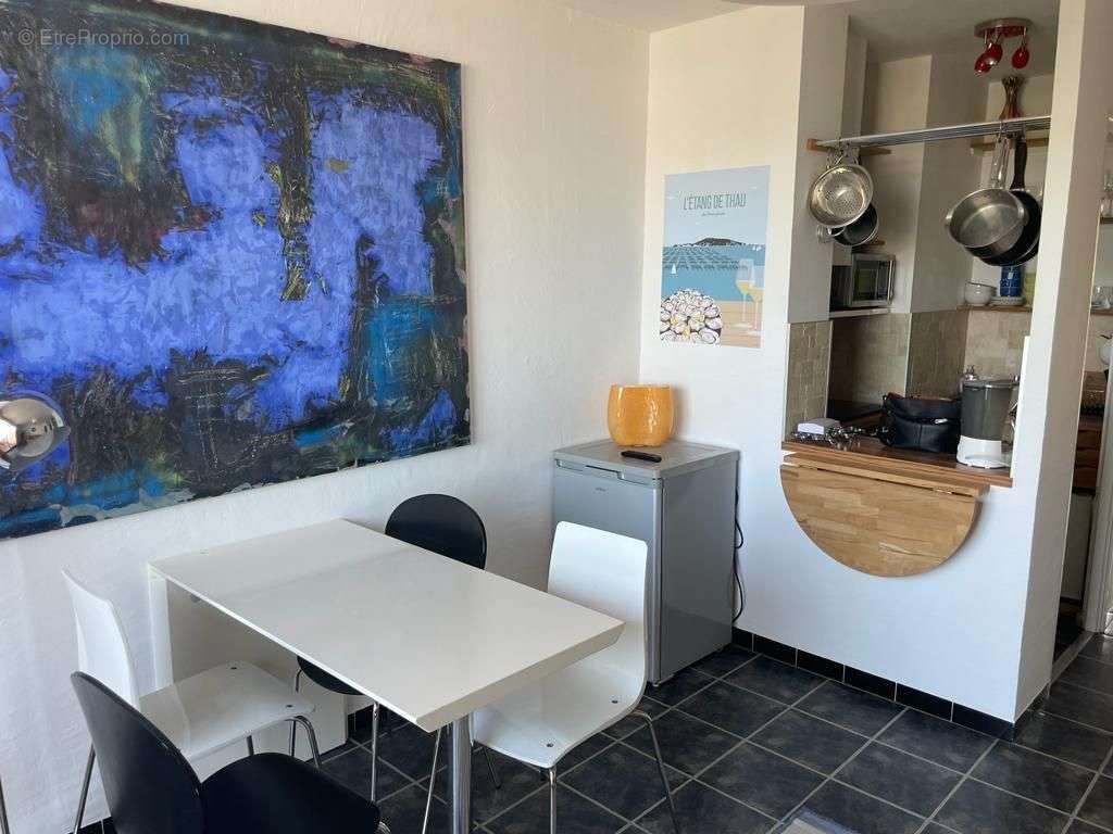 Appartement à MEZE