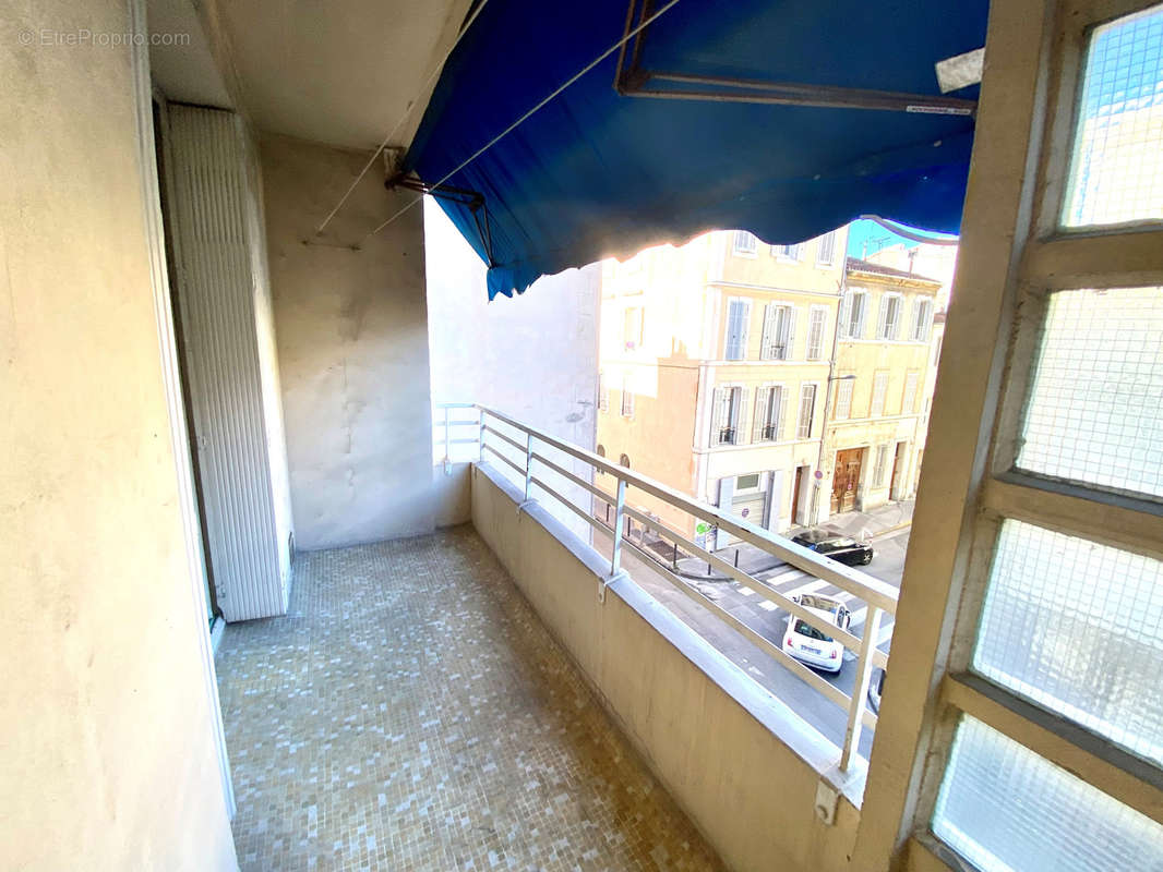 Appartement à MARSEILLE-5E