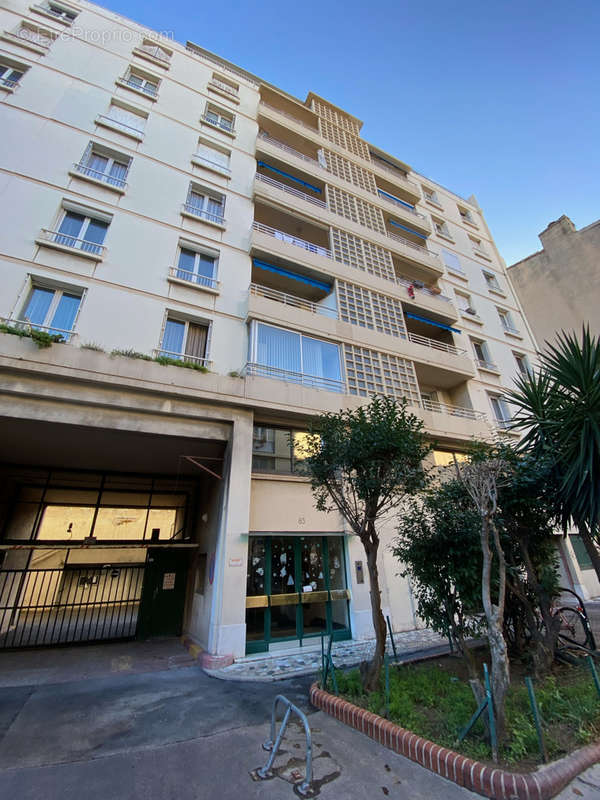 Appartement à MARSEILLE-5E