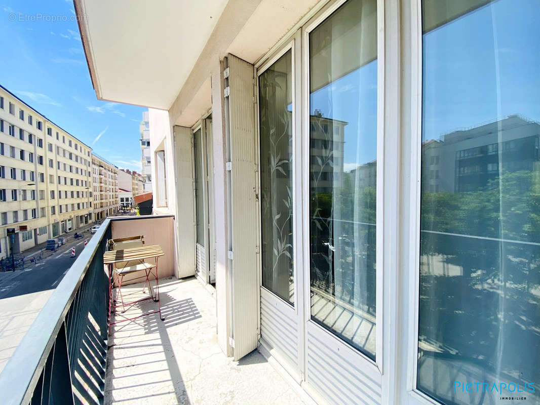 Appartement à LYON-7E