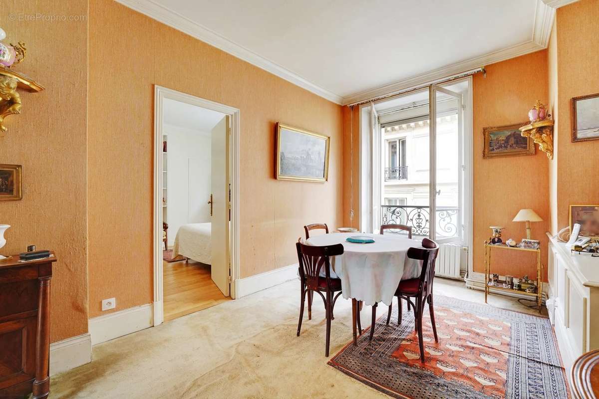 Appartement à PARIS-4E