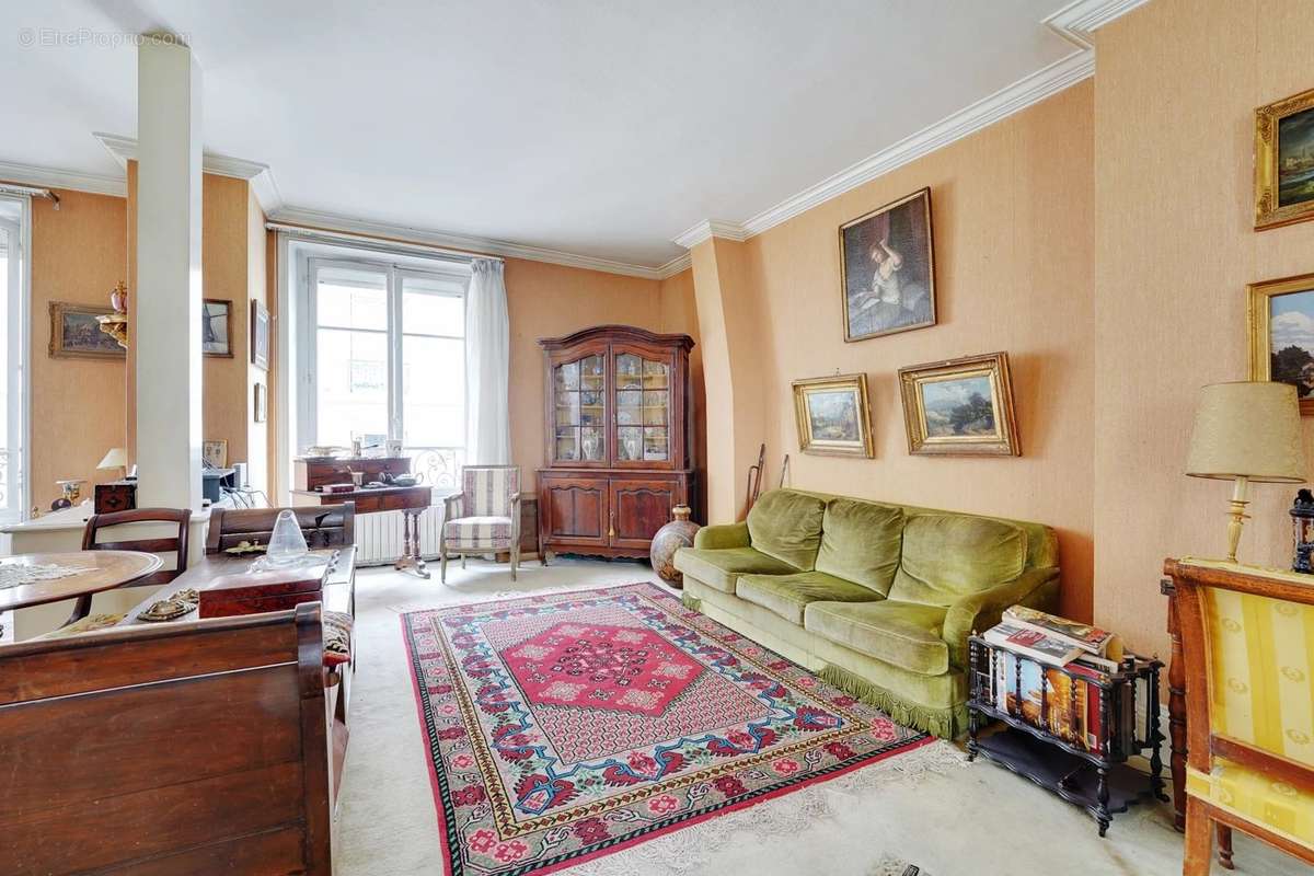 Appartement à PARIS-4E