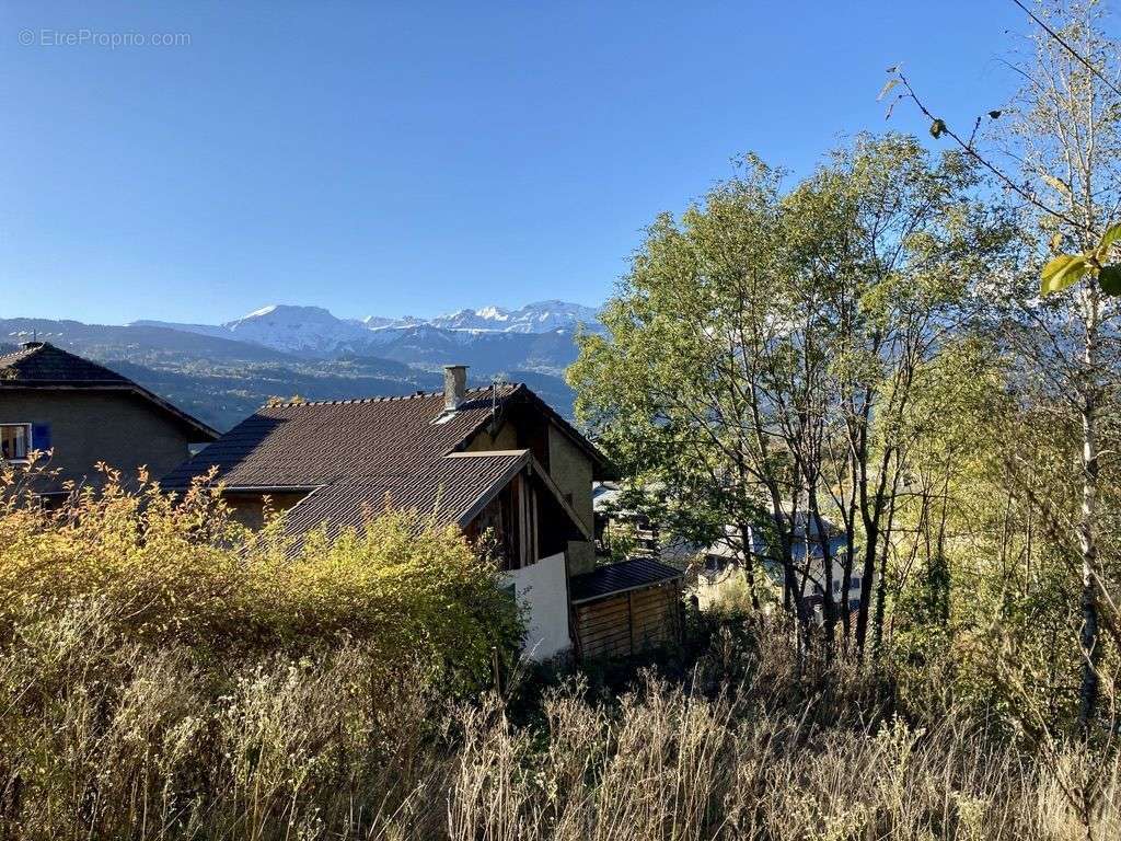 Terrain à SAINT-GERVAIS-LES-BAINS