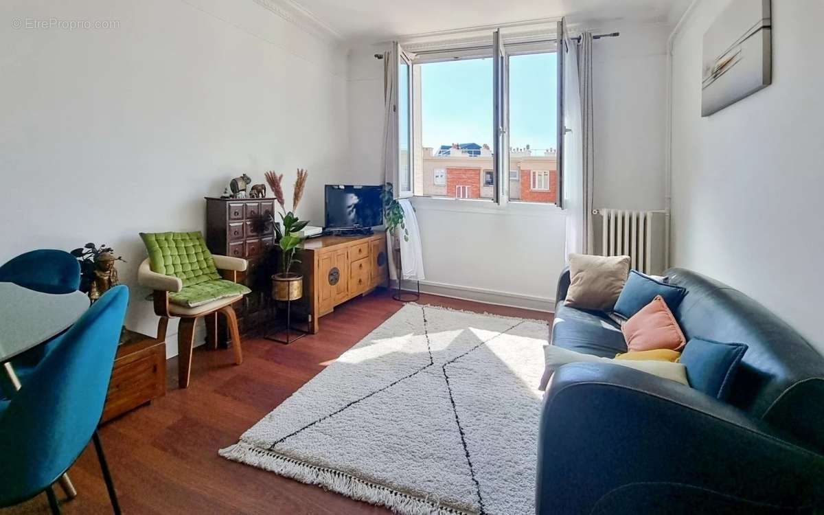 Appartement à PARIS-15E