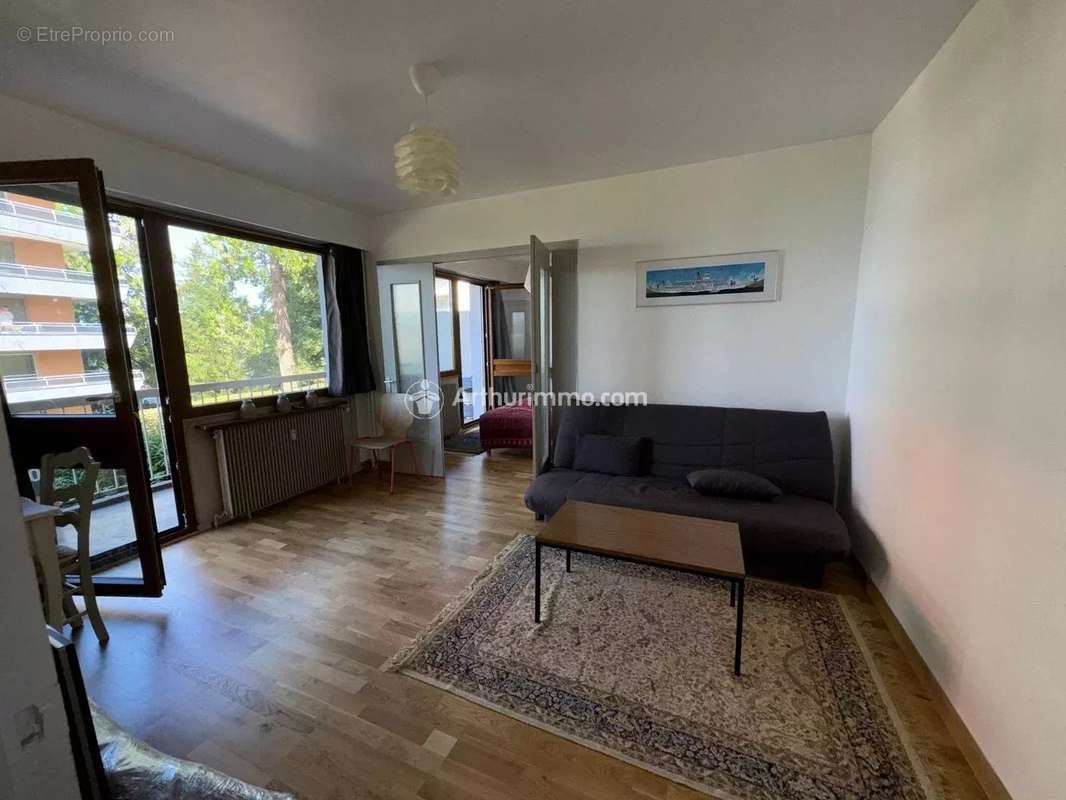 Appartement à EVIAN-LES-BAINS