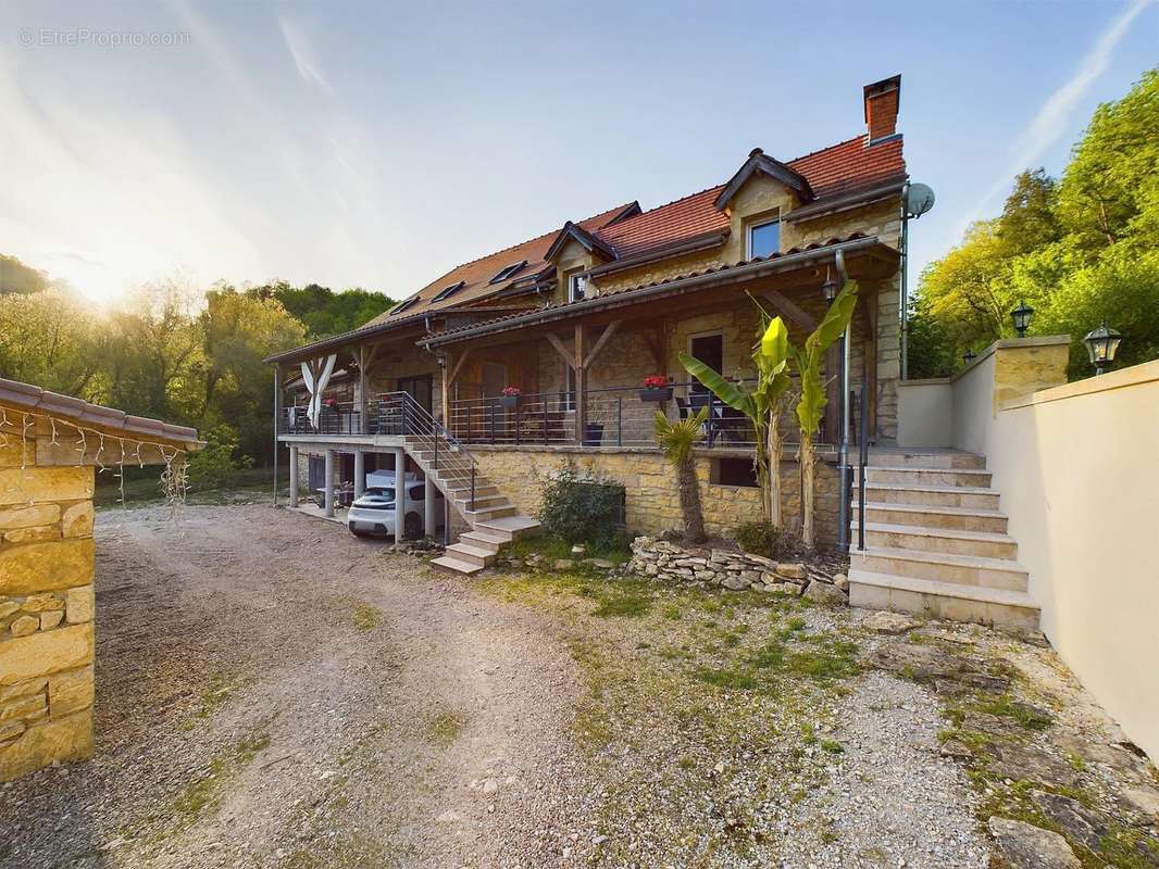 Maison à SARLAT-LA-CANEDA