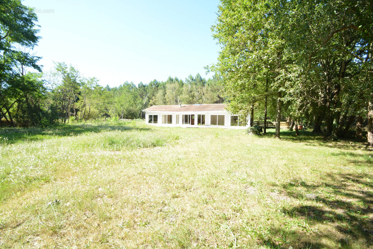 Maison à SAINTE-HELENE