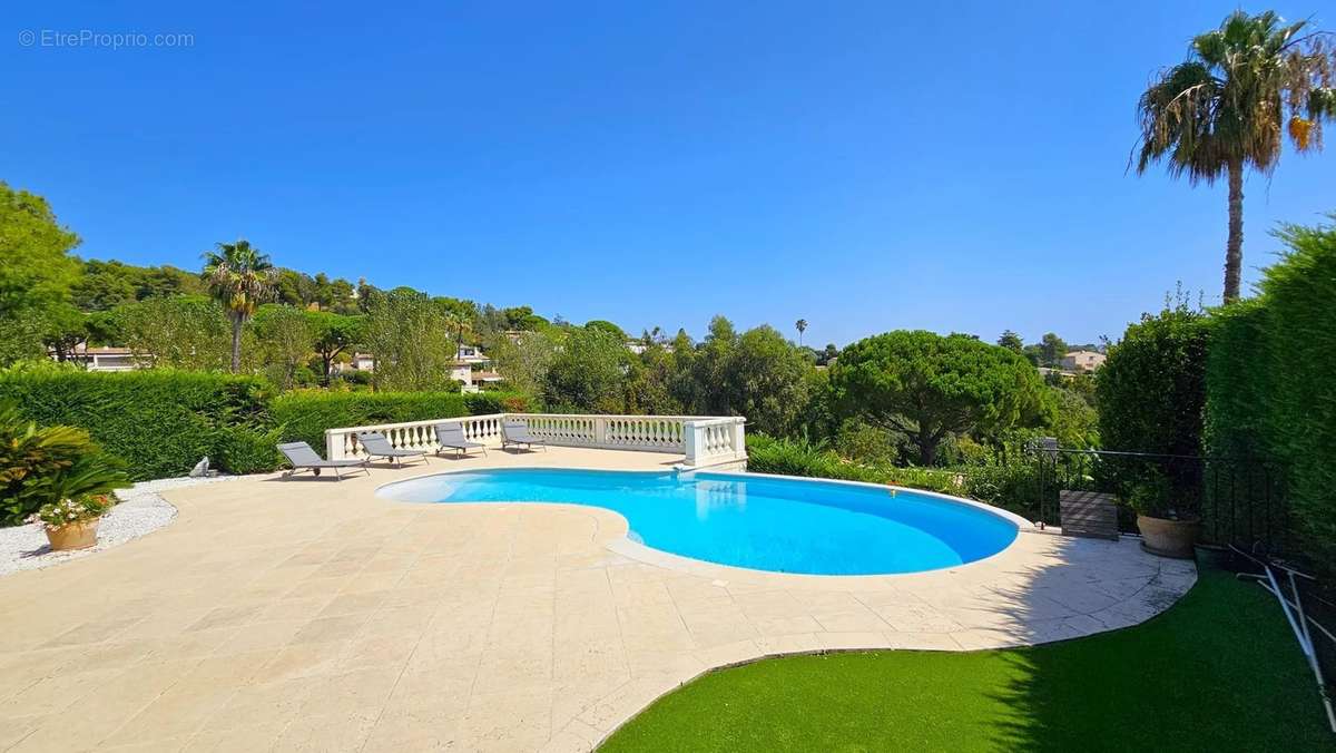 Maison à VILLENEUVE-LOUBET