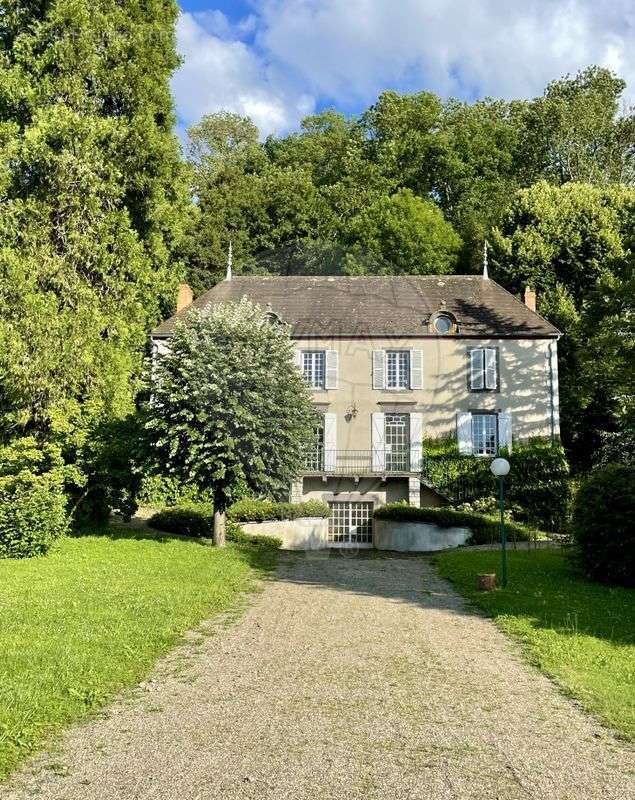 Maison à LEZOUX