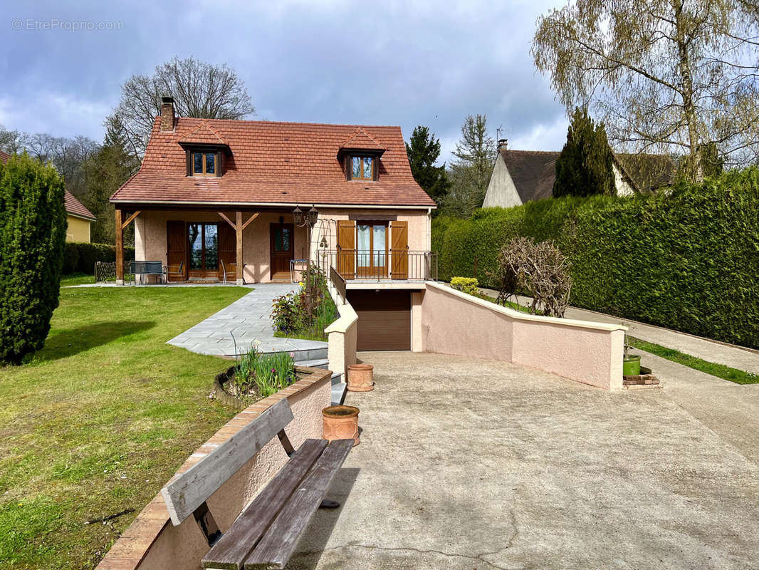 Maison à DOURDAN