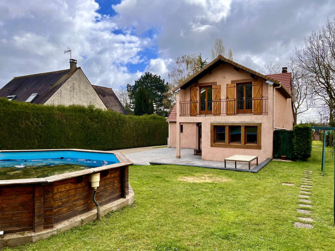 Maison à DOURDAN