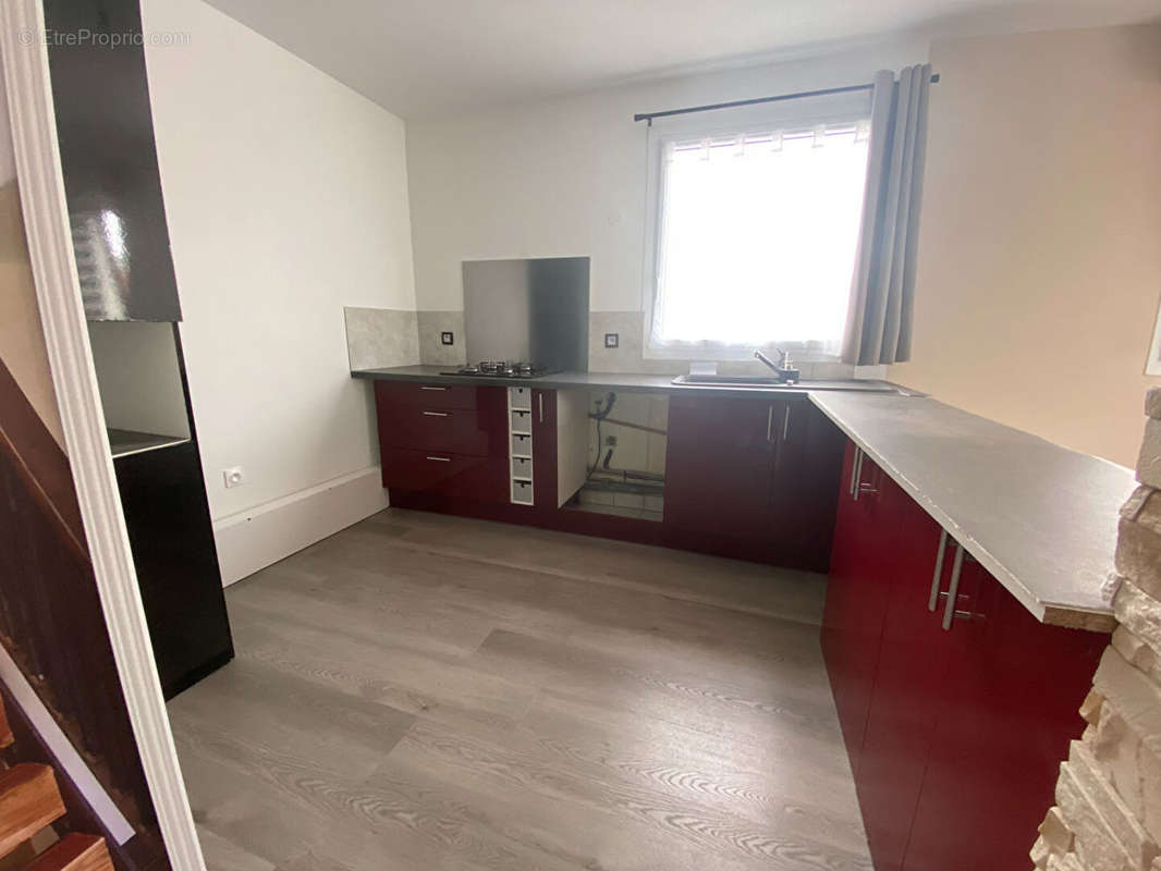 Appartement à MONTIGNY-LE-BRETONNEUX