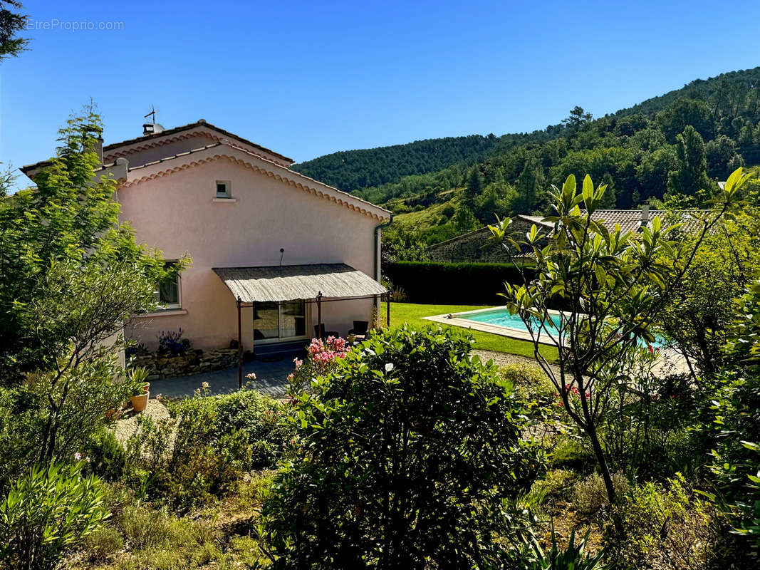 Maison à MERCUER