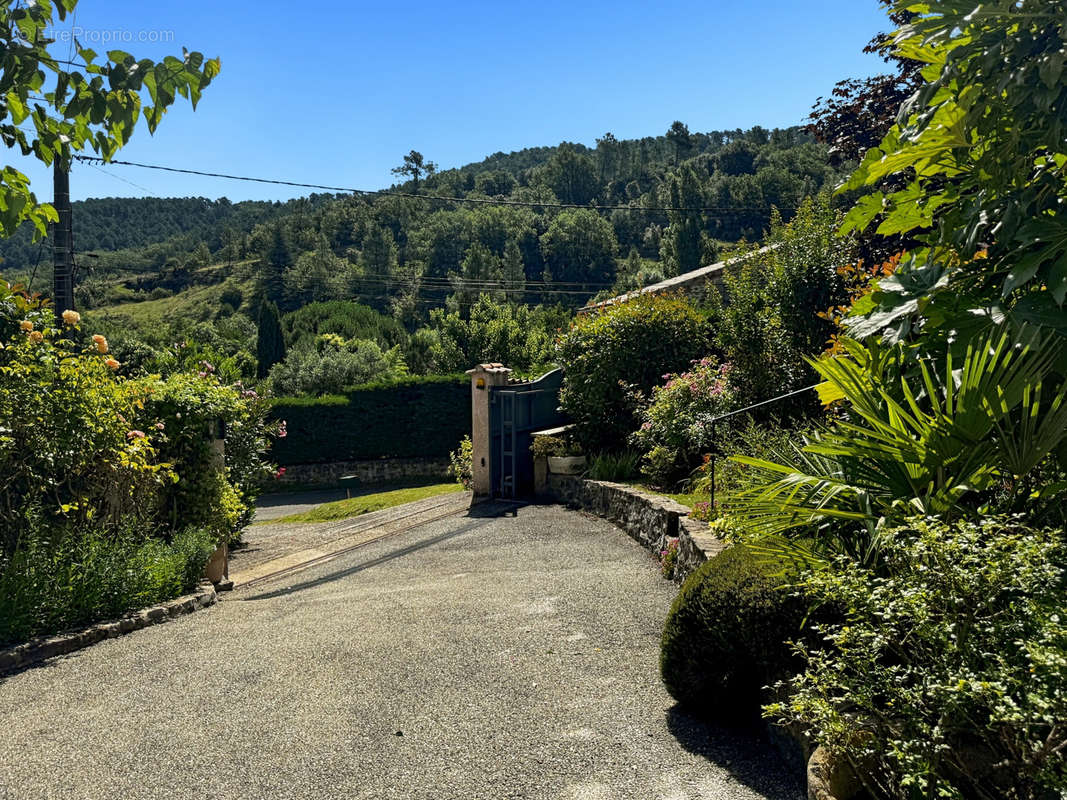 Maison à MERCUER