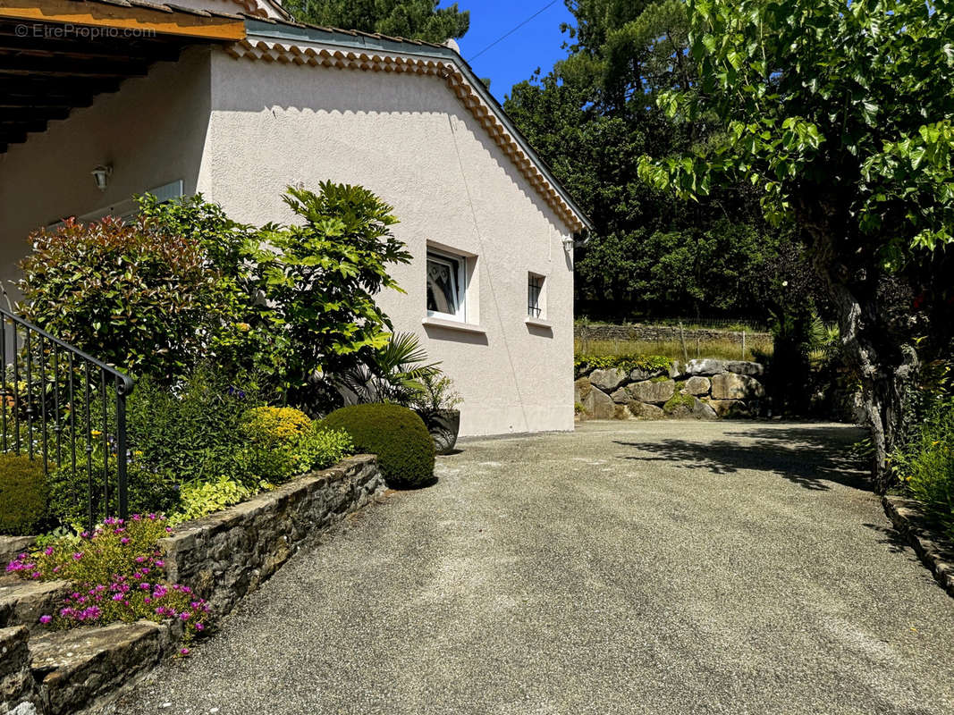 Maison à MERCUER