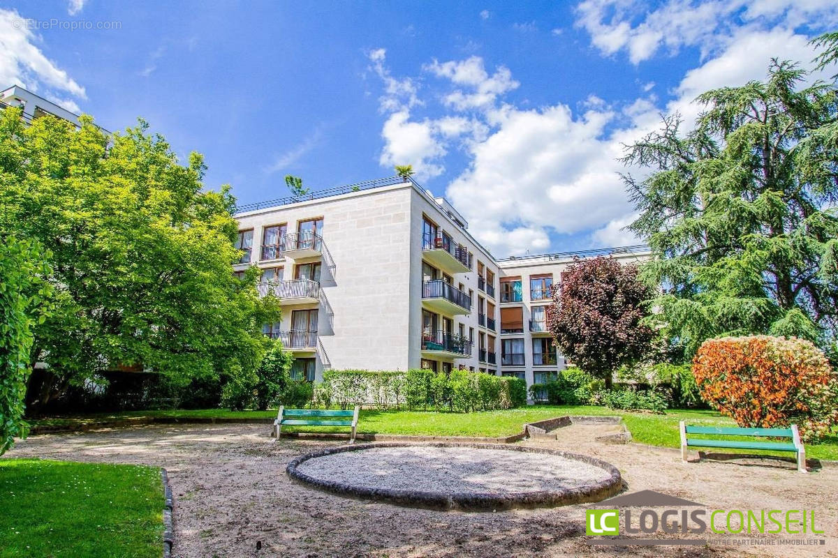 Appartement à CHATENAY-MALABRY