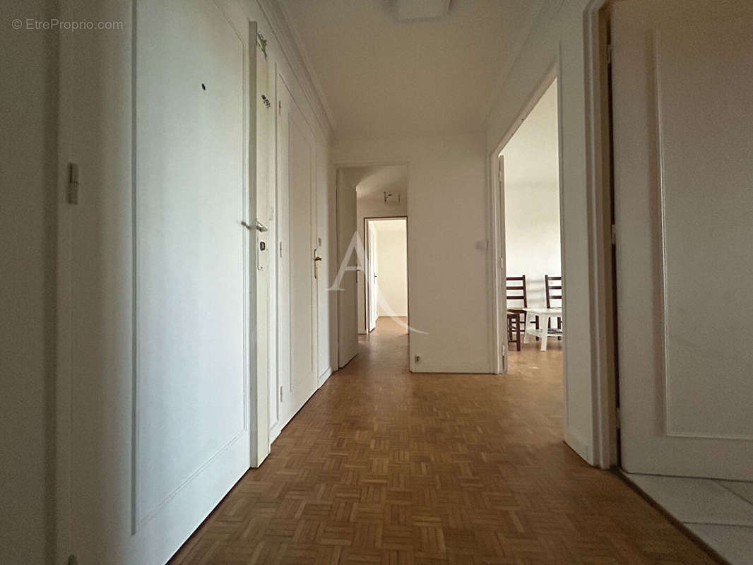 Appartement à GIF-SUR-YVETTE