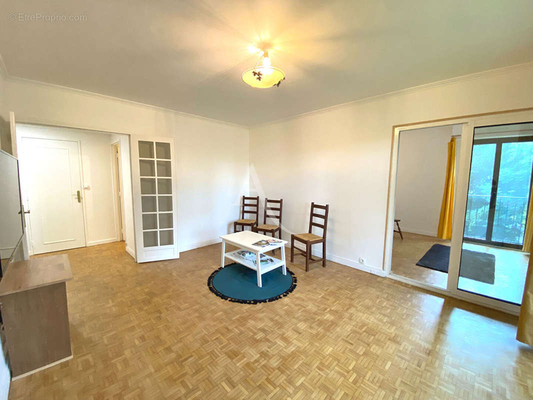 Appartement à GIF-SUR-YVETTE