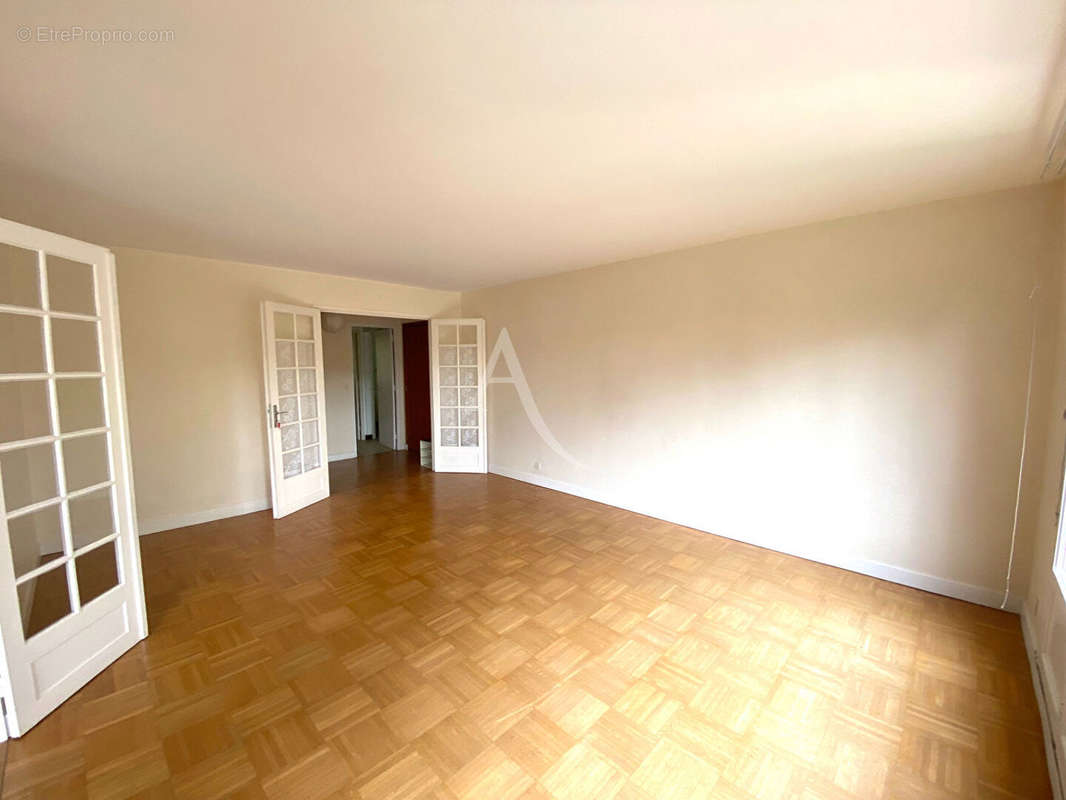 Appartement à GIF-SUR-YVETTE