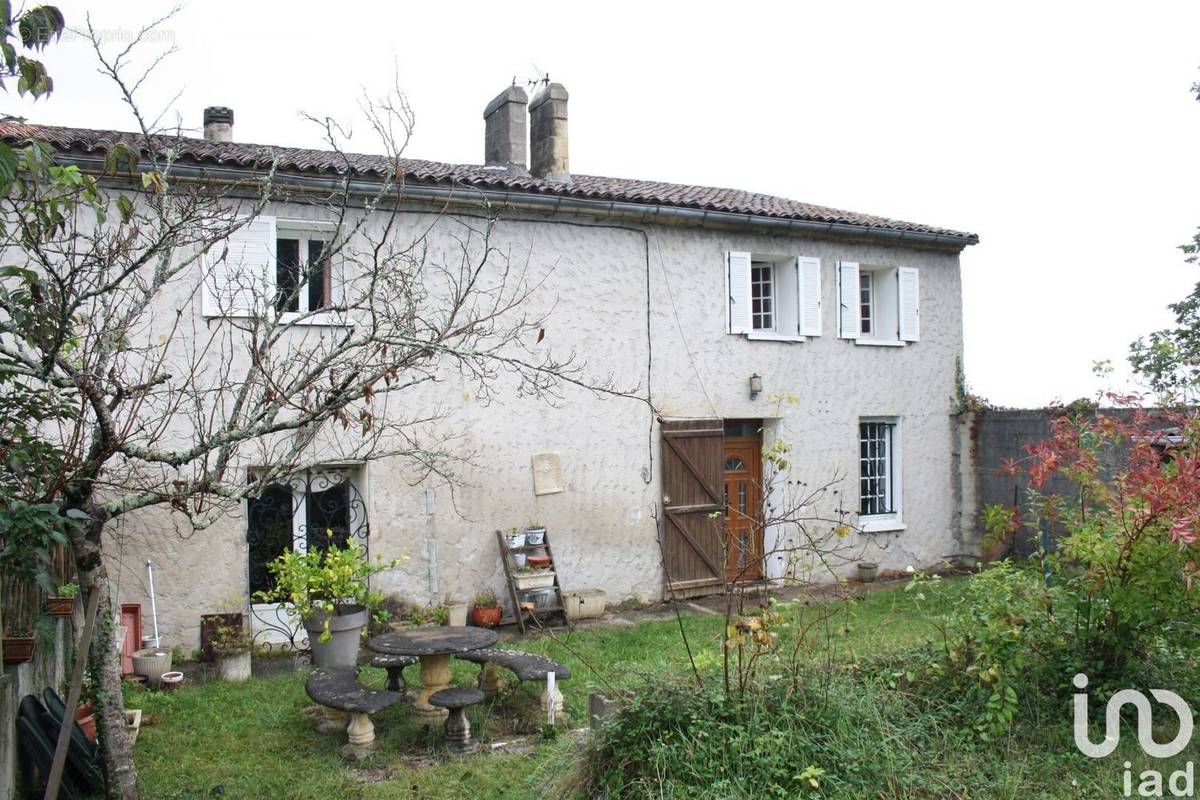 Photo 1 - Maison à LE POUT