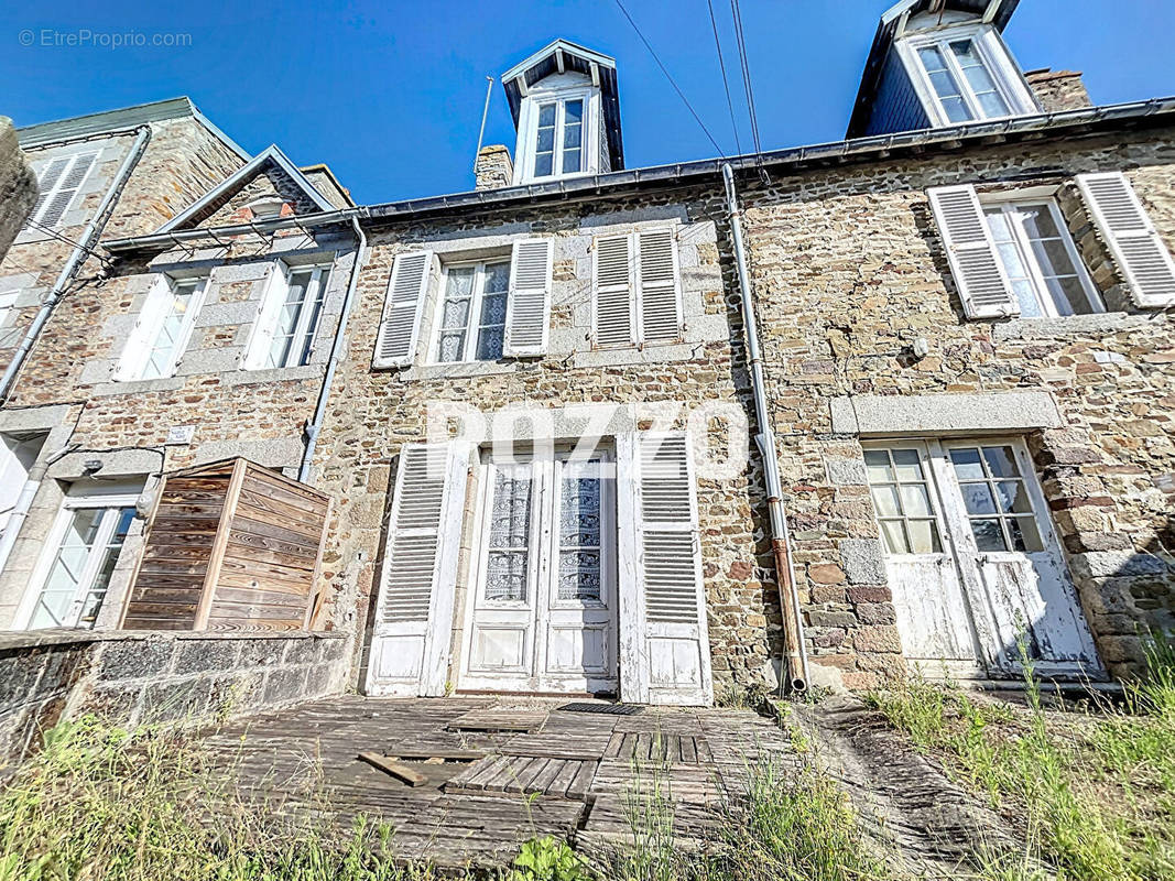 Maison à SAINT-PAIR-SUR-MER