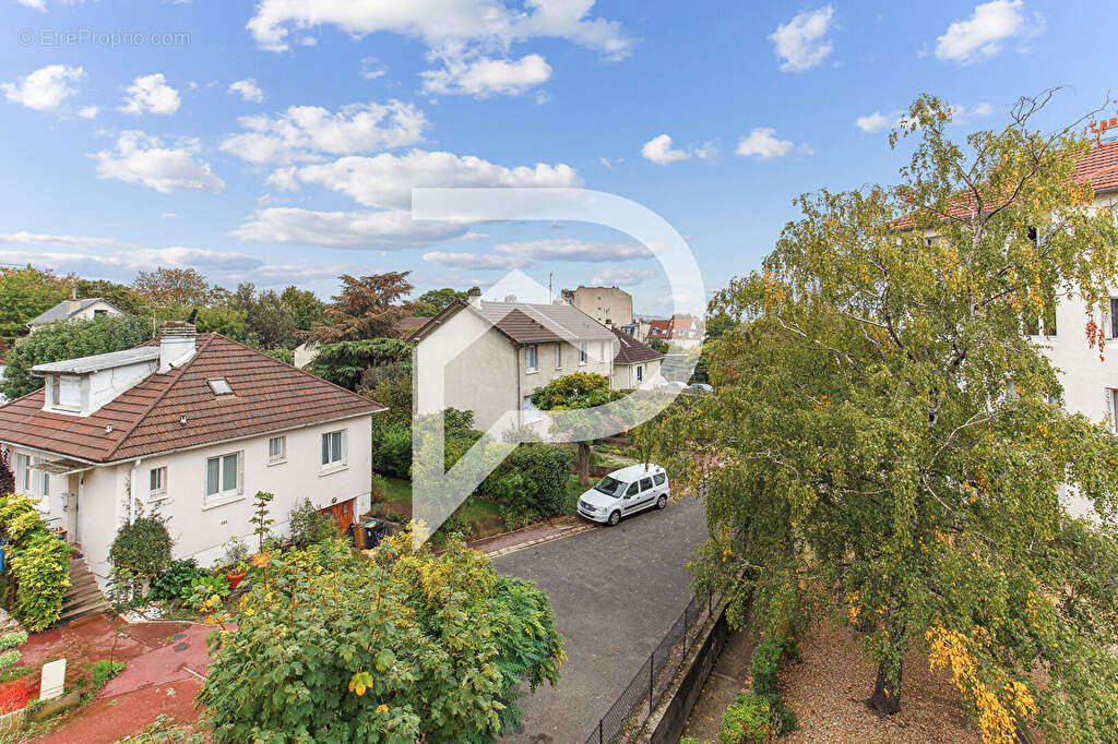 Appartement à COLOMBES