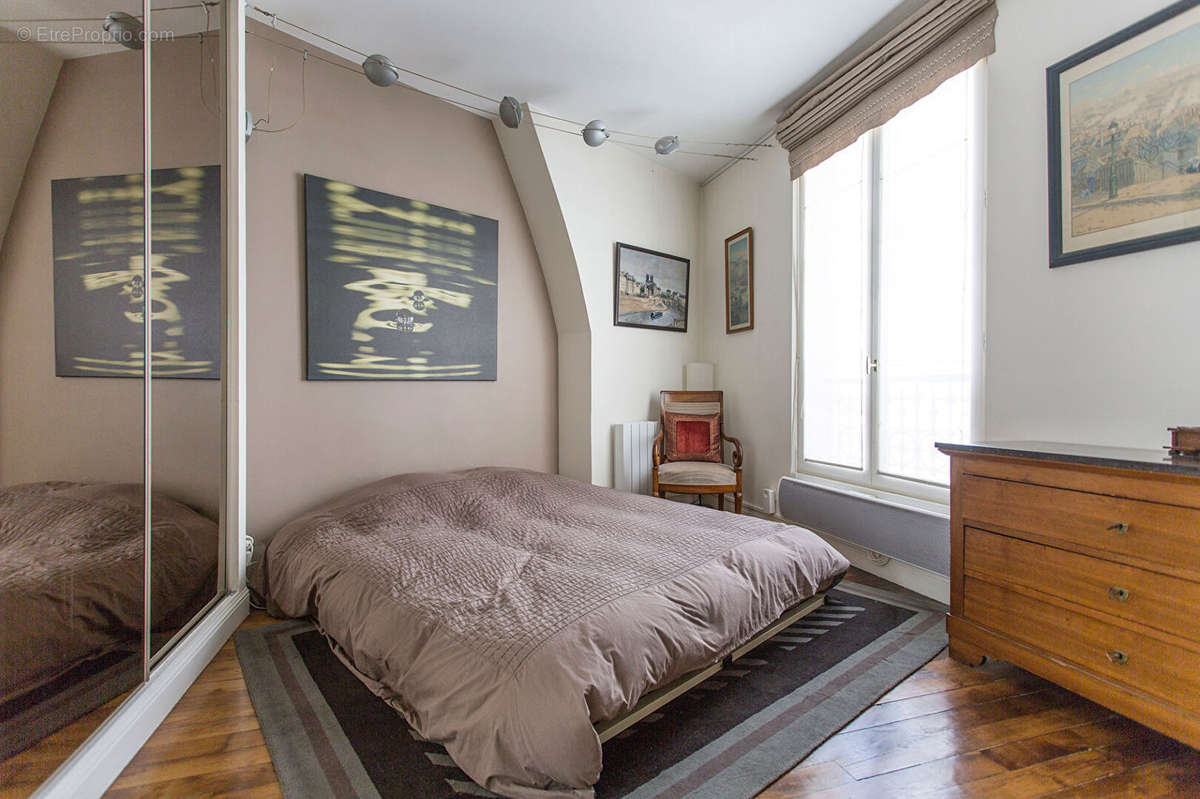 Appartement à PARIS-15E