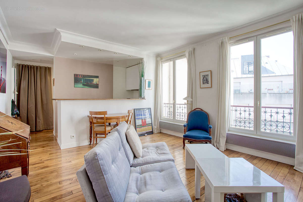 Appartement à PARIS-15E