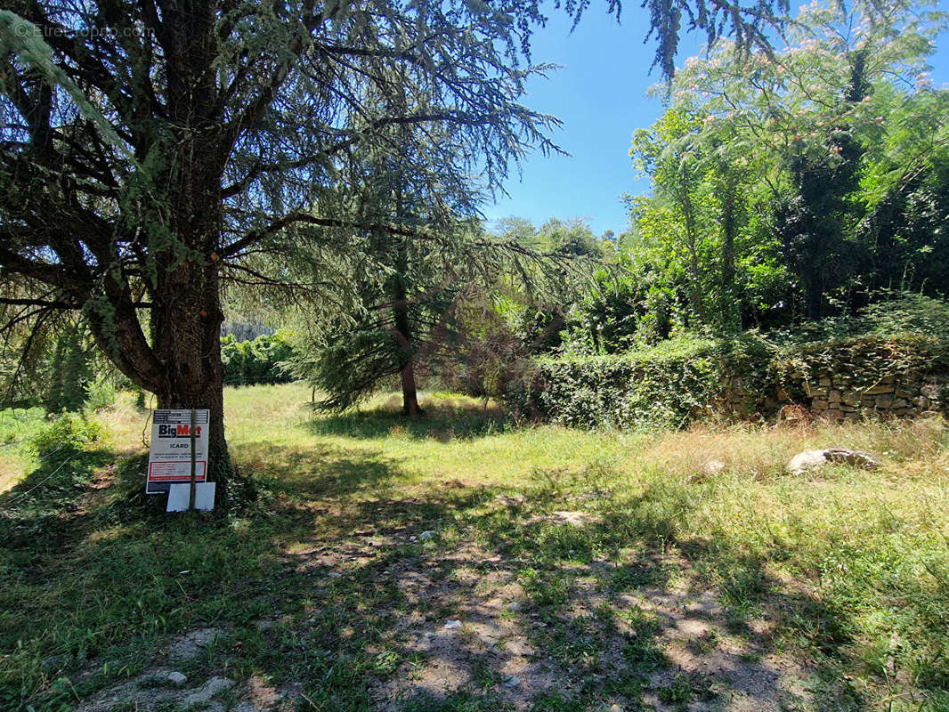 Terrain à BESSEGES