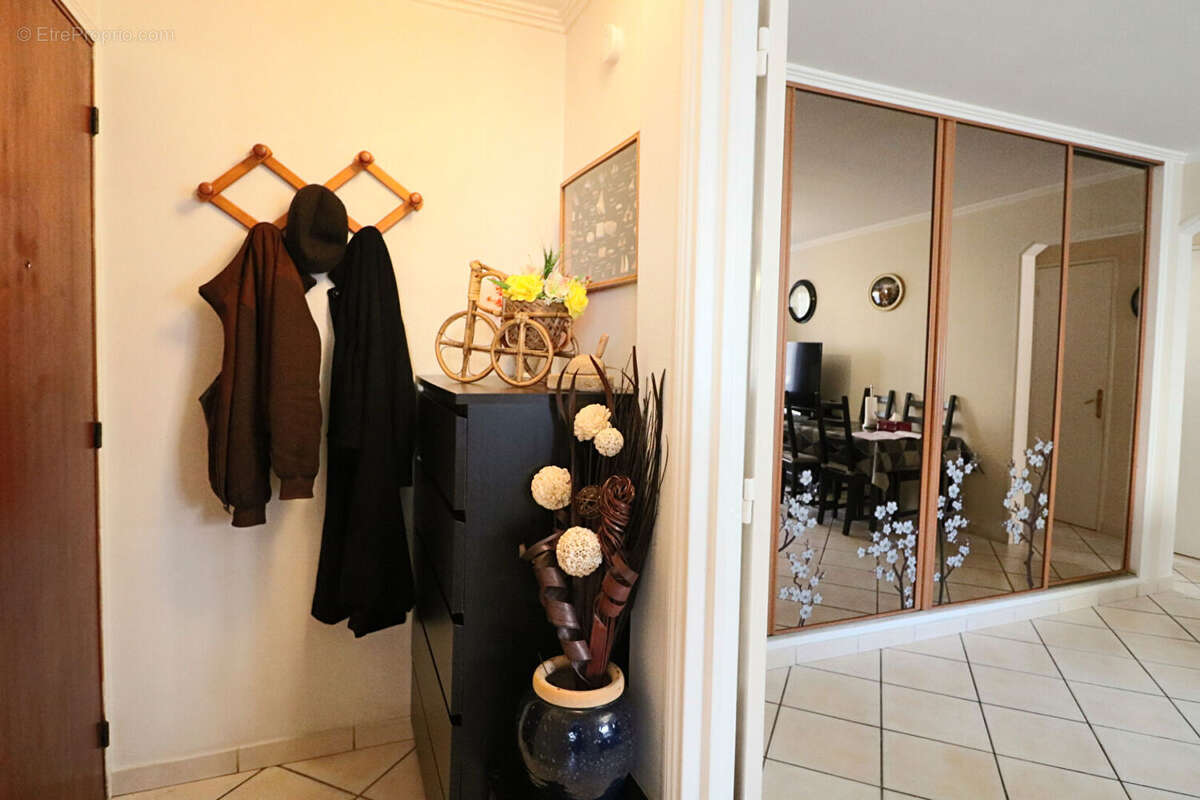 Appartement à ROSNY-SOUS-BOIS