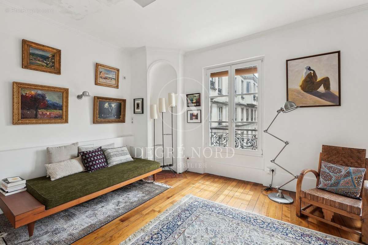 Appartement à PARIS-18E