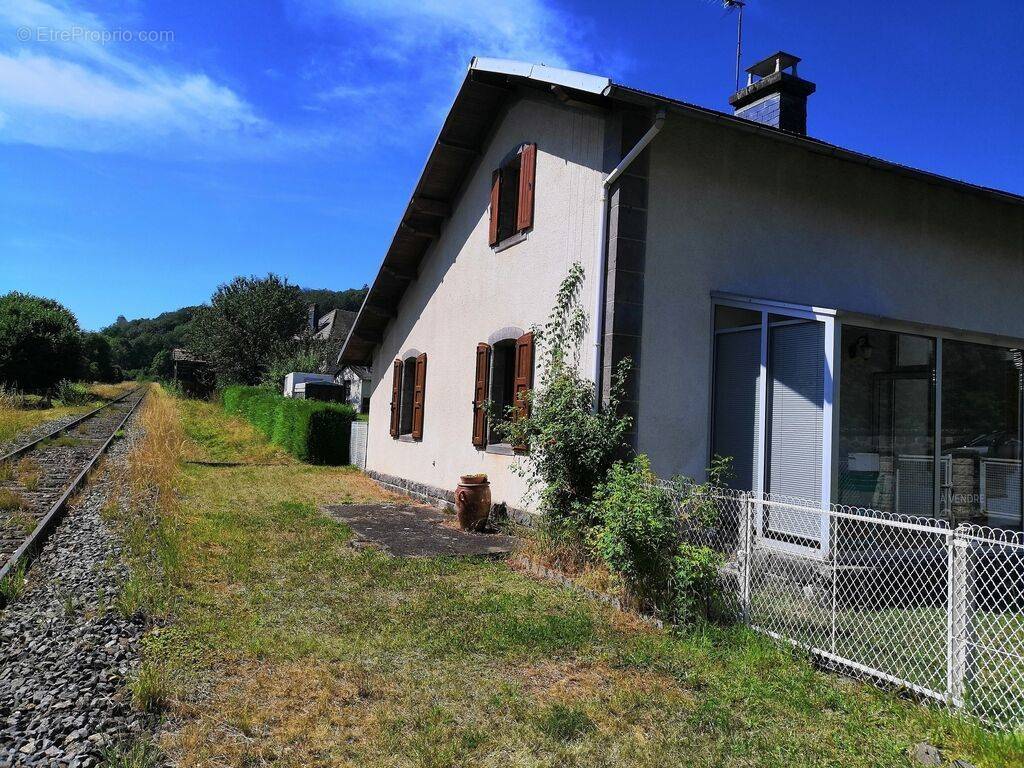 Maison à LA BOURBOULE