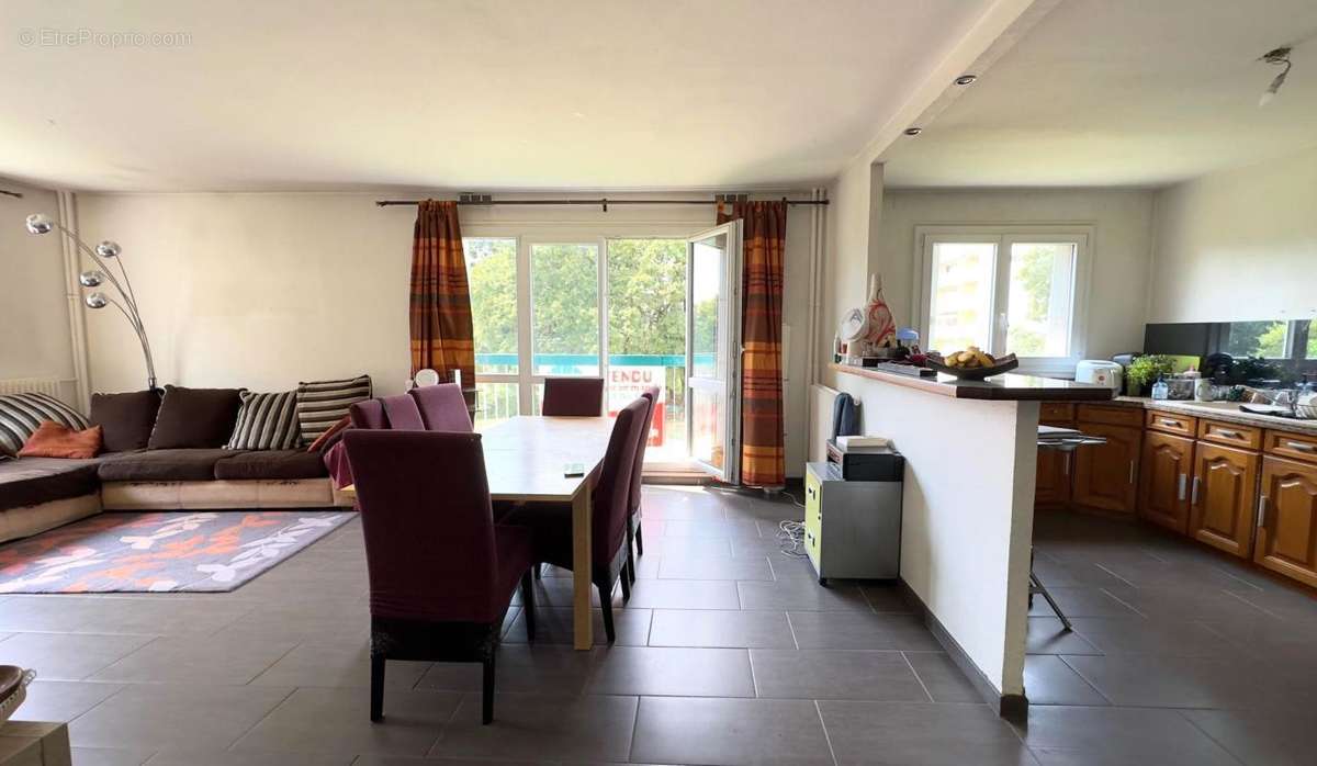 Appartement à NEUILLY-PLAISANCE