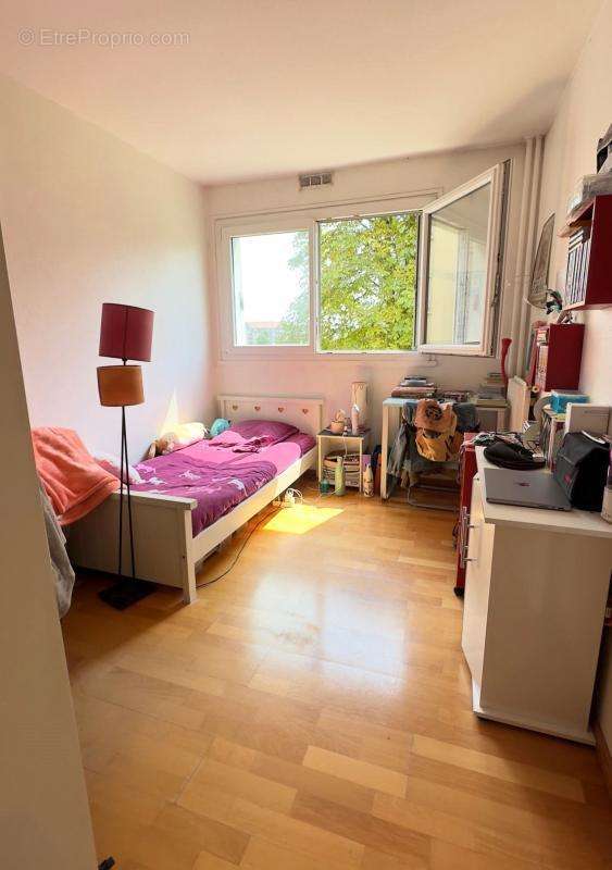 Appartement à NEUILLY-PLAISANCE