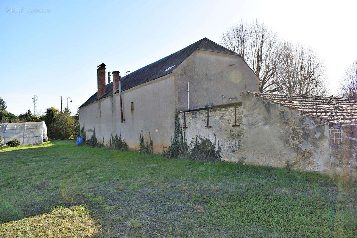 Maison à SALIGNAC-EYVIGUES