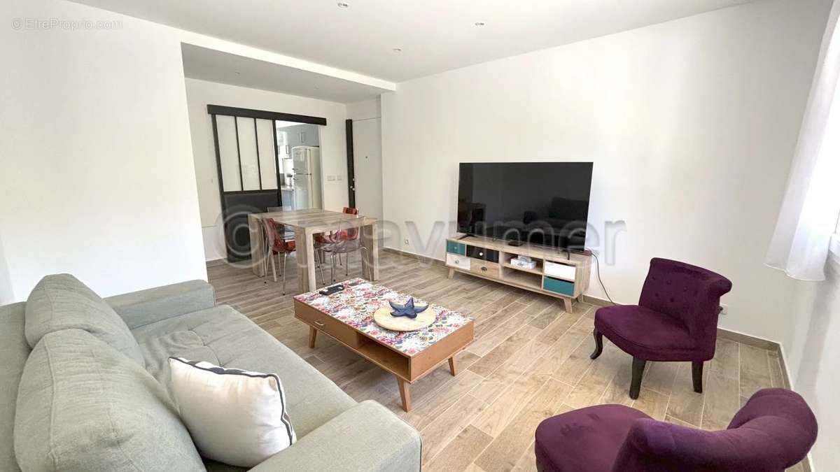 Appartement à MARSEILLE-8E