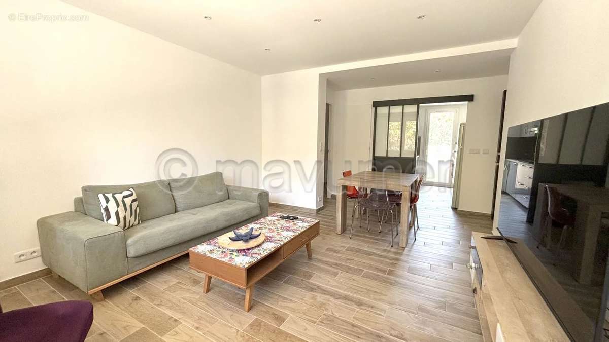 Appartement à MARSEILLE-8E