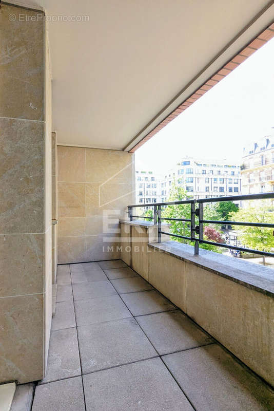 Appartement à LEVALLOIS-PERRET