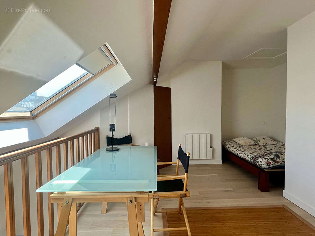 Appartement à LEVALLOIS-PERRET