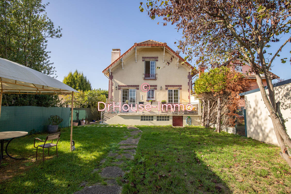 Maison à VIGNEUX-SUR-SEINE