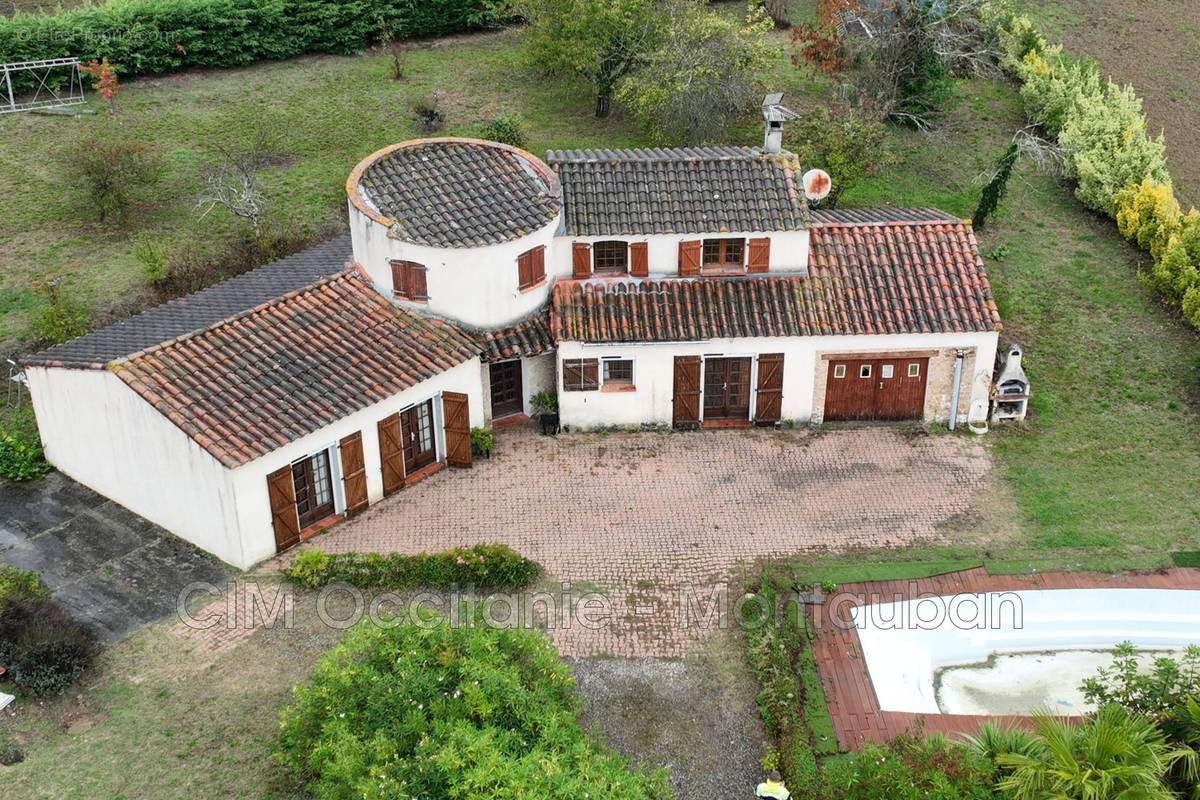 Maison à VILLENEUVE-LES-BOULOC