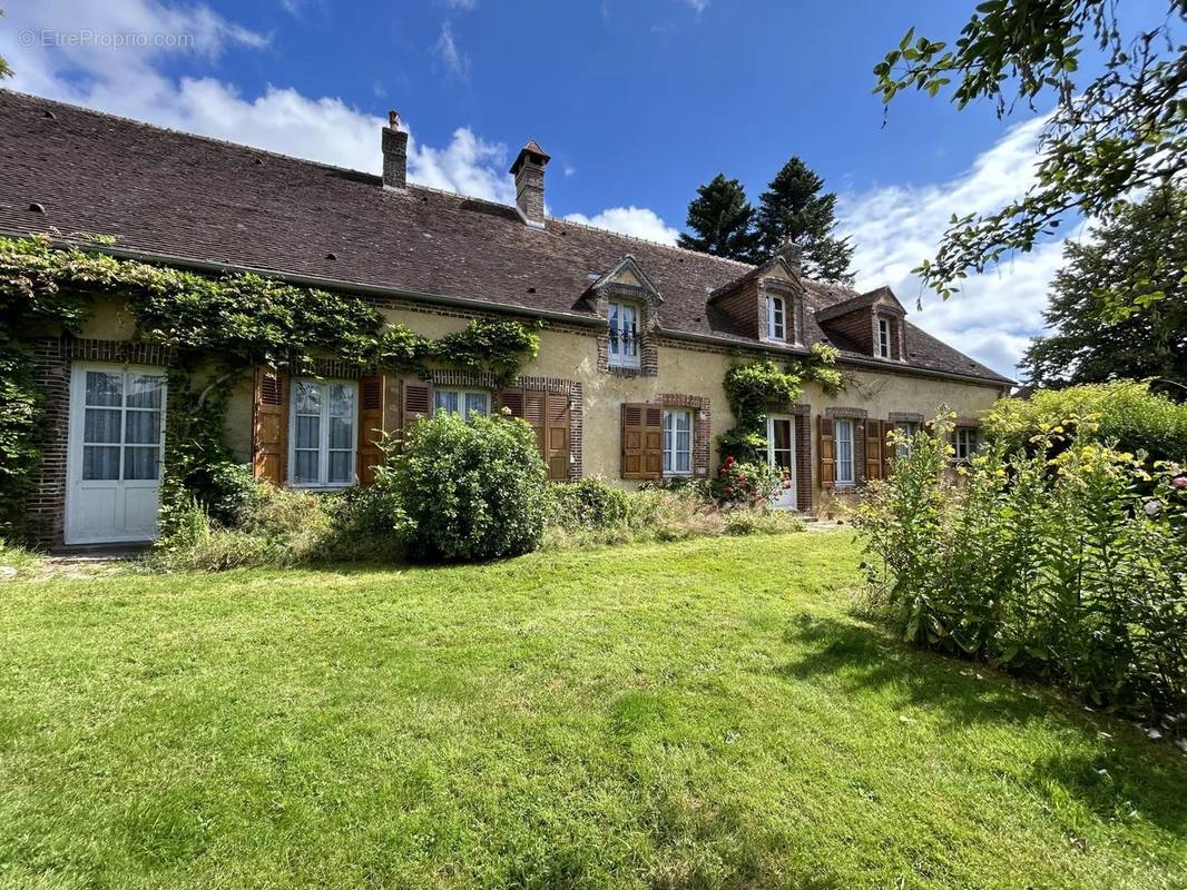 Maison à LONGNY-AU-PERCHE