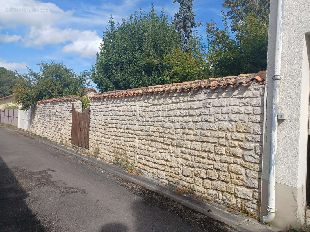 Maison à SAINT-LAURENT-DE-CERIS