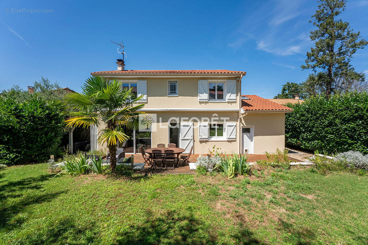 Maison à LENTILLY