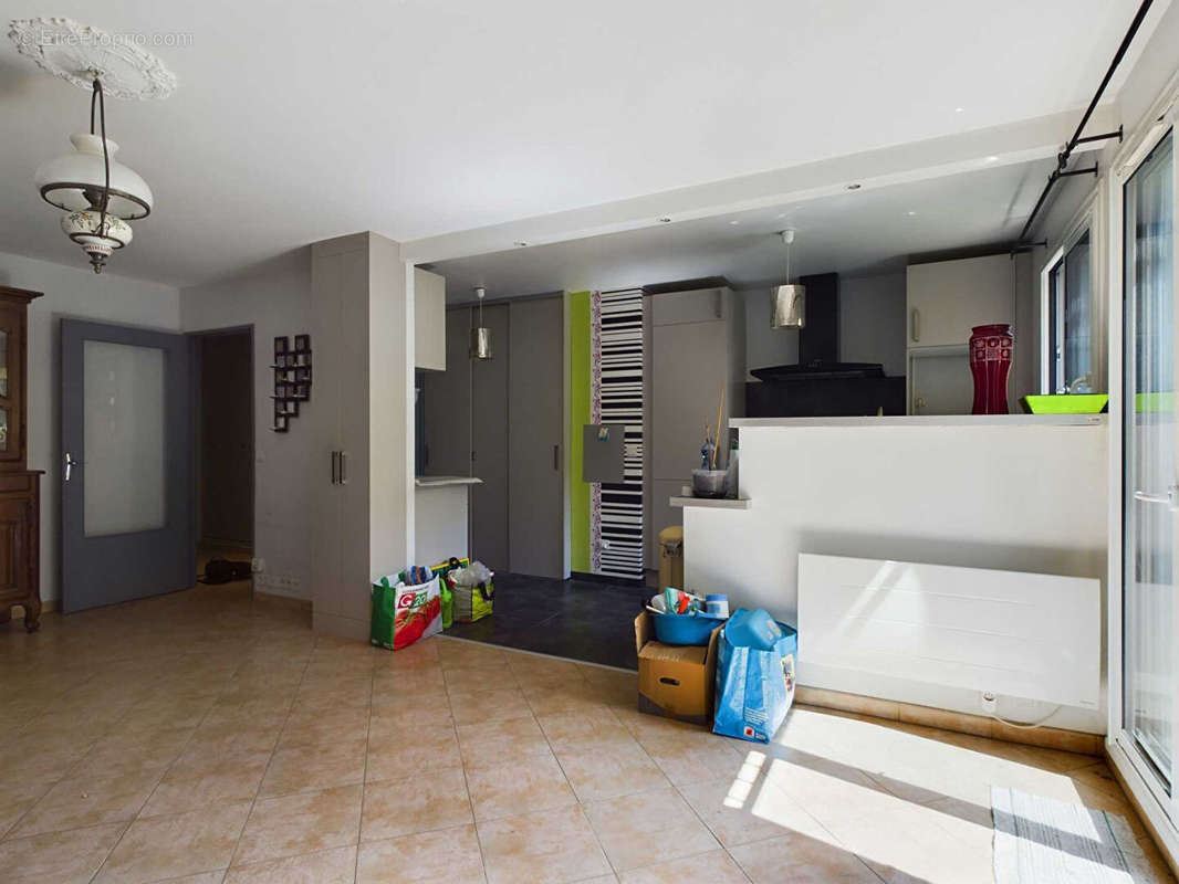 Appartement à MONTROUGE