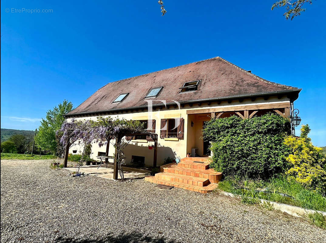 Maison à COUX-ET-BIGAROQUE