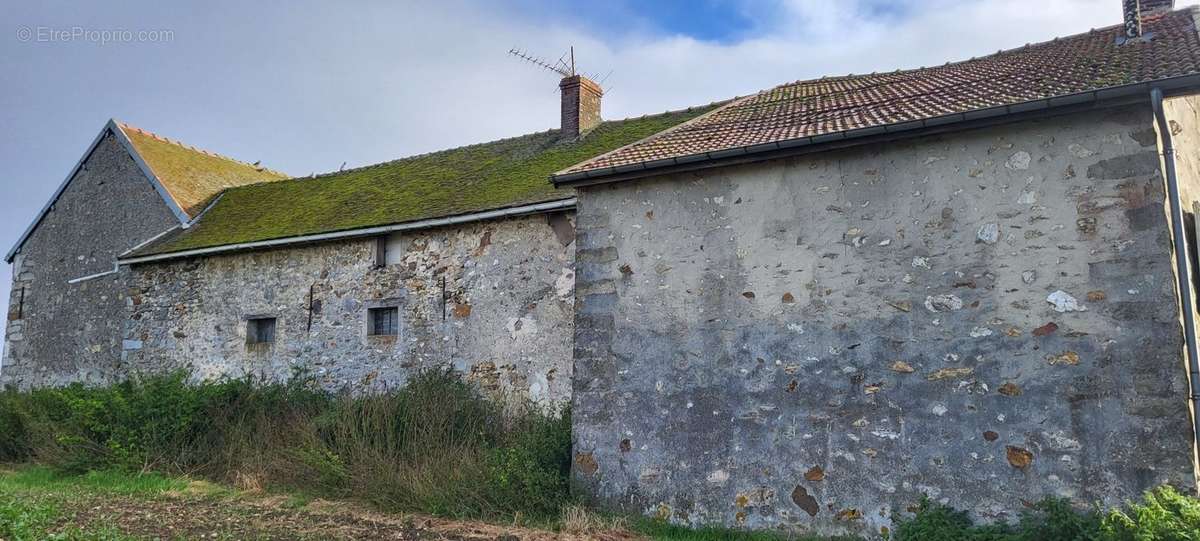 Maison à LECHELLE