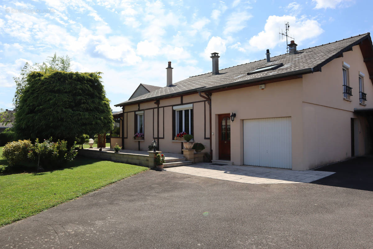 Maison à AUTUN