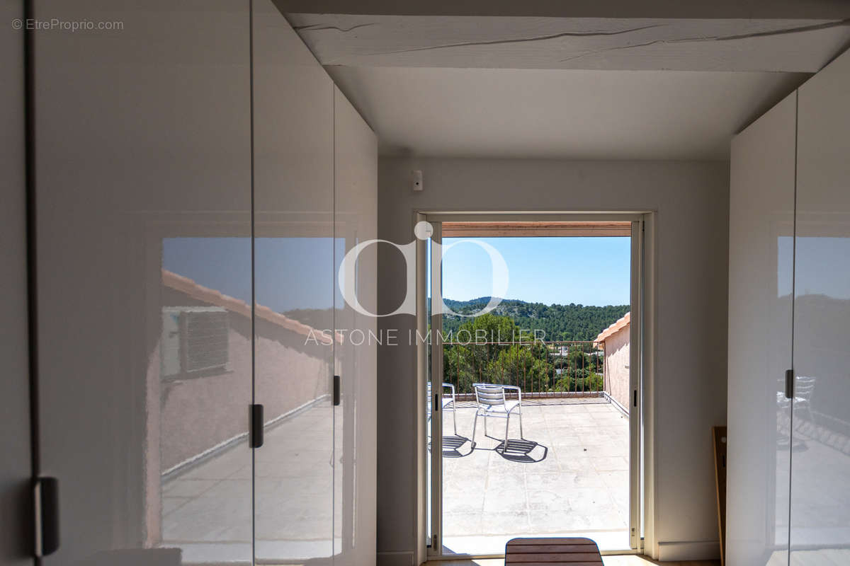 Maison à CARNOUX-EN-PROVENCE